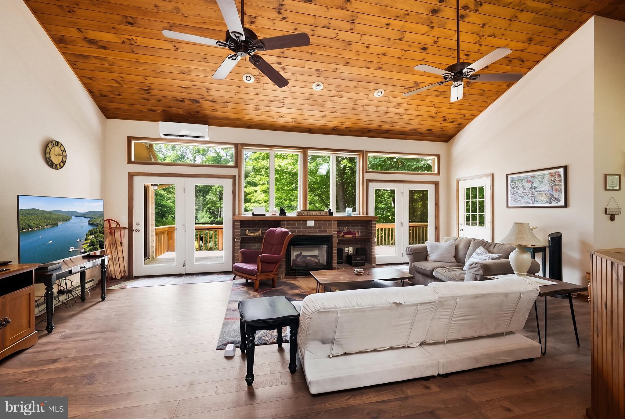 365 PINNACLE DRIVE