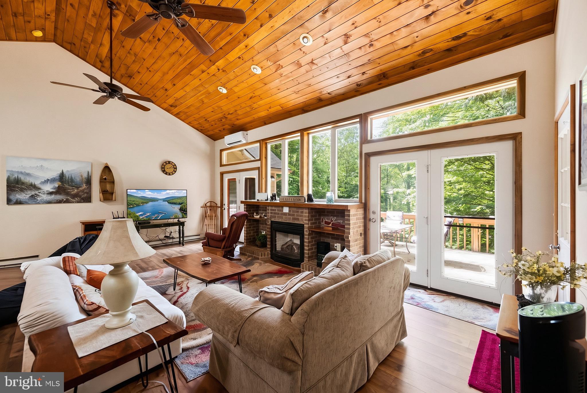 365 PINNACLE DRIVE