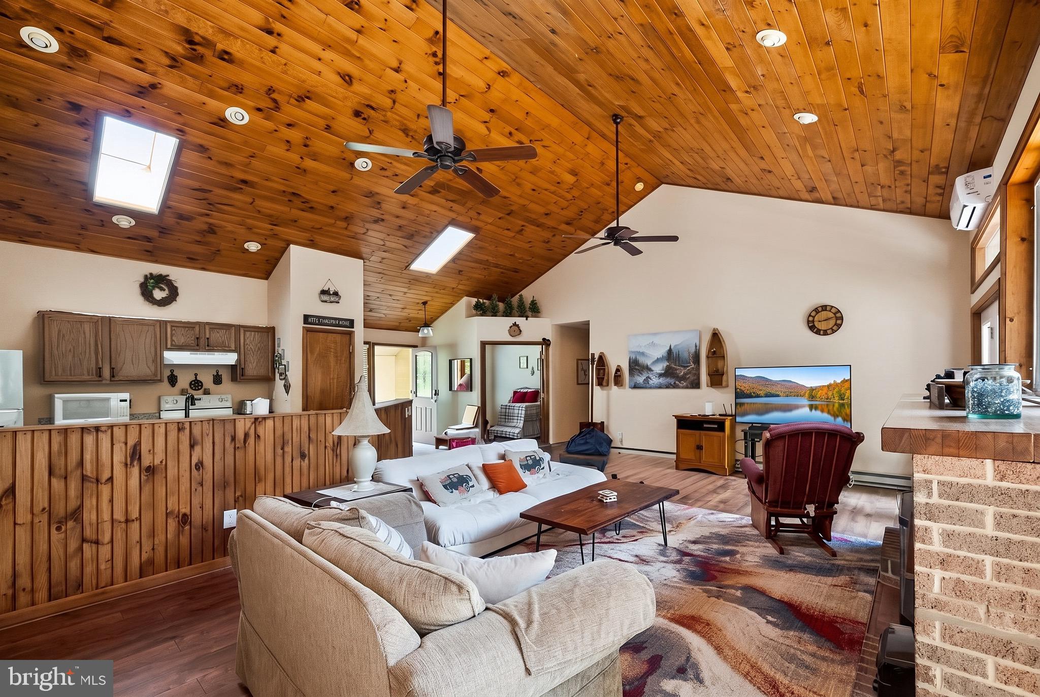 365 PINNACLE DRIVE