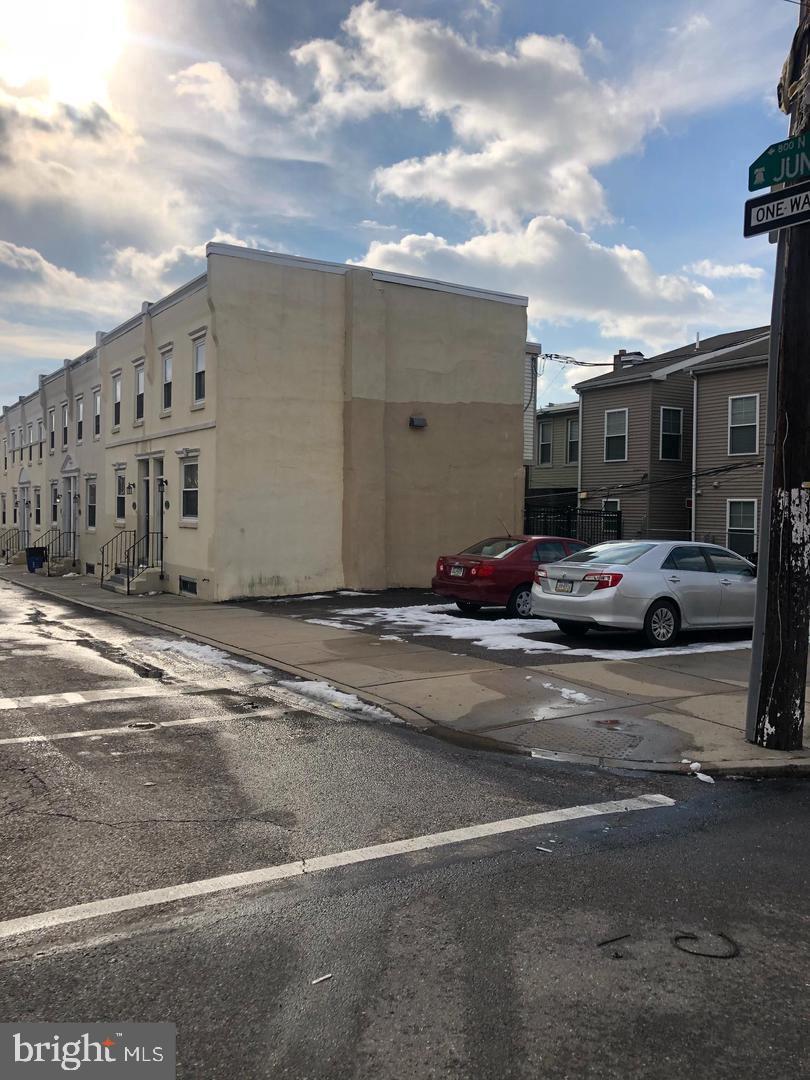842 JUNE STREET