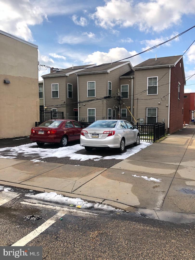 842 JUNE STREET