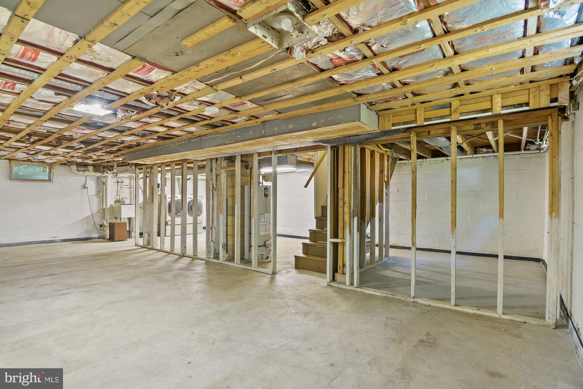 ABERDEEN HILLS - Residential