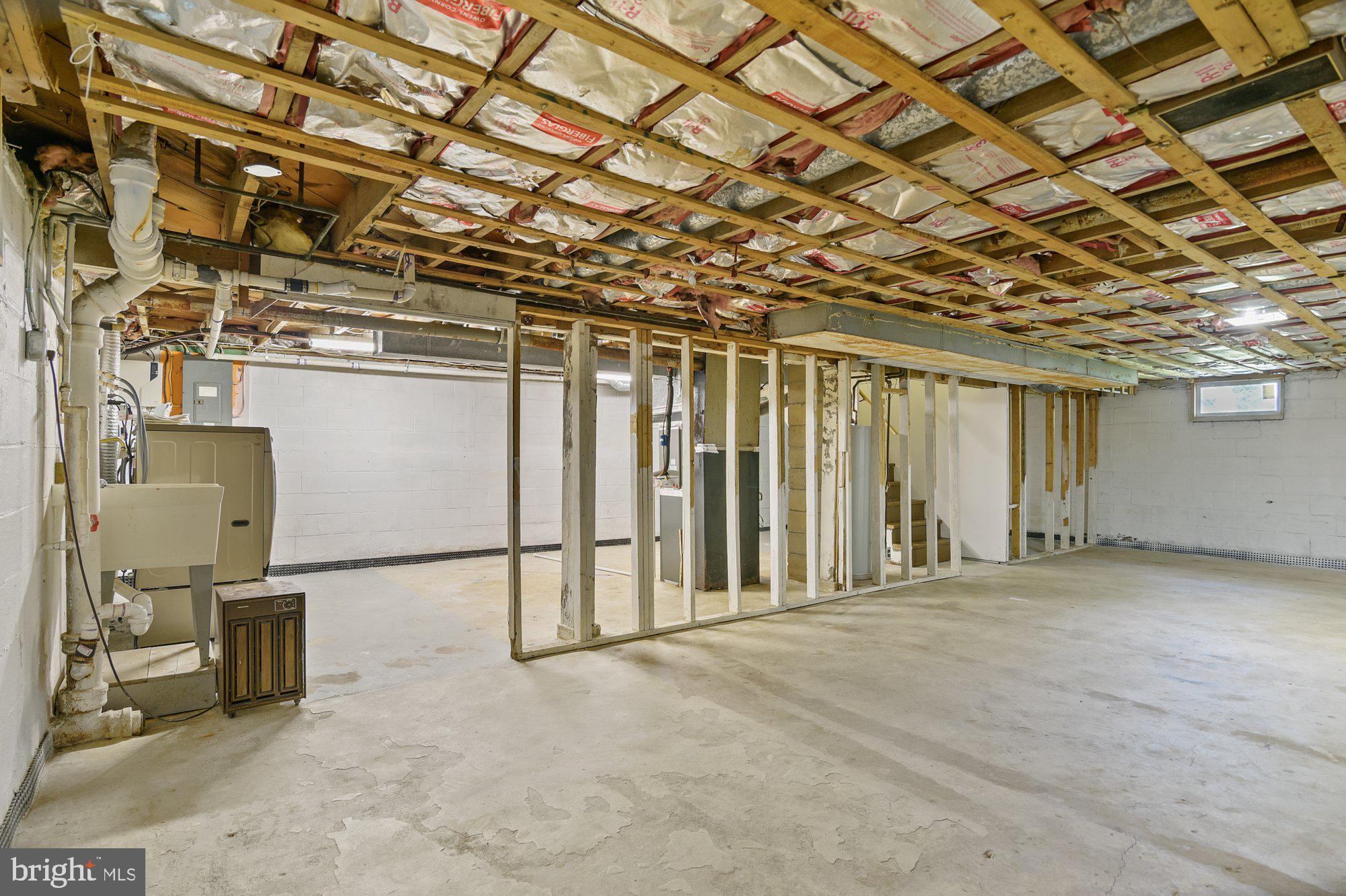 ABERDEEN HILLS - Residential