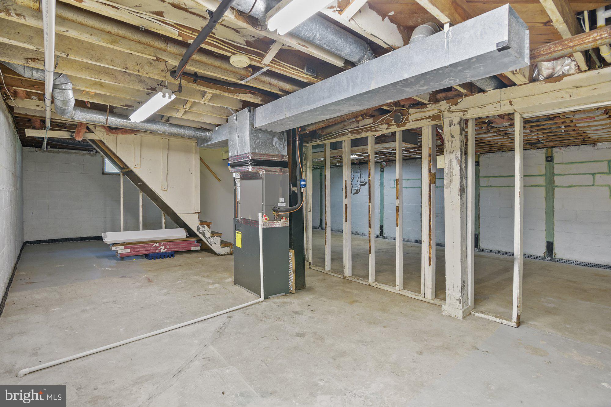 ABERDEEN HILLS - Residential