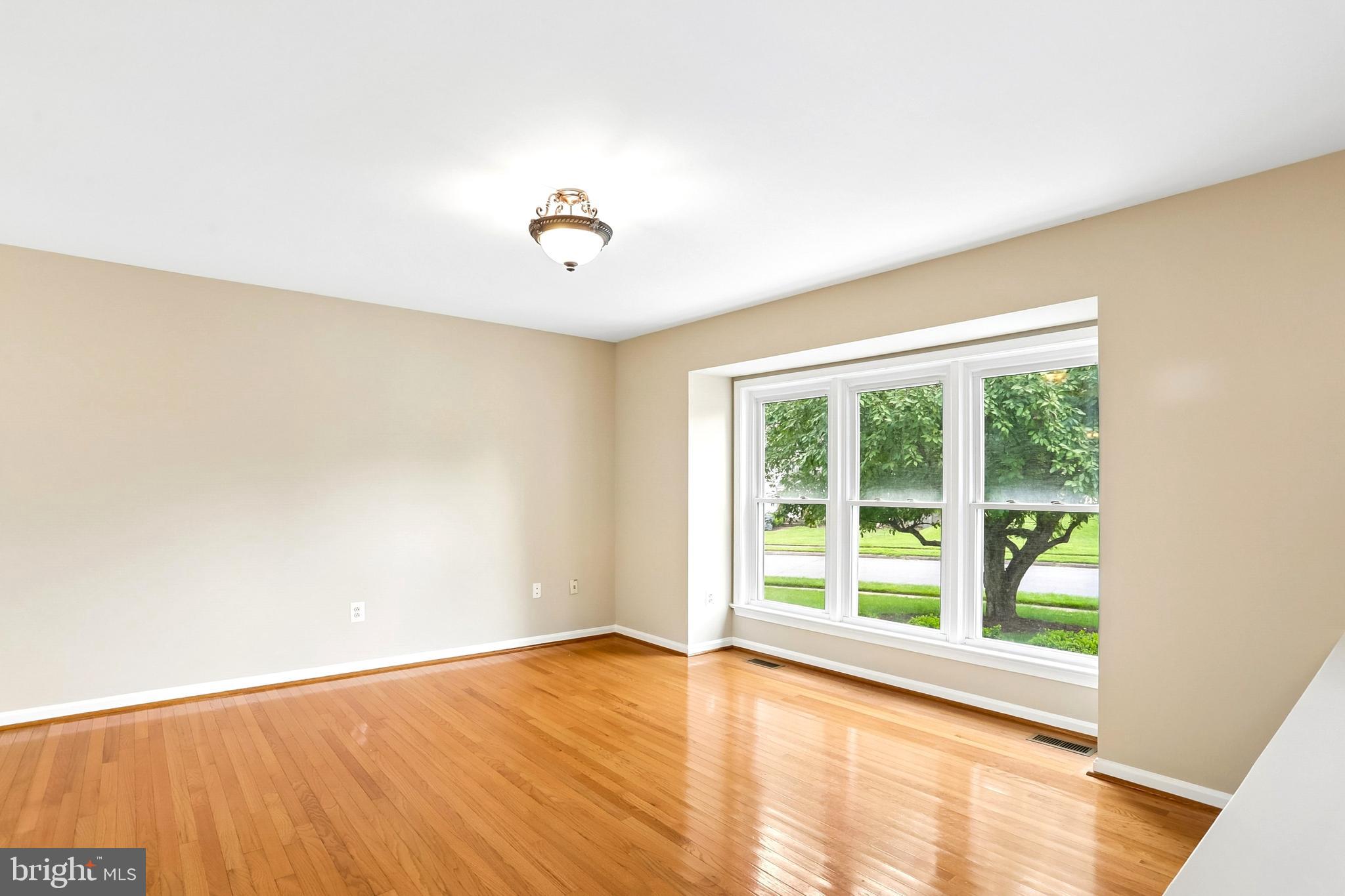 15204 GENERAL STEVENS COURT