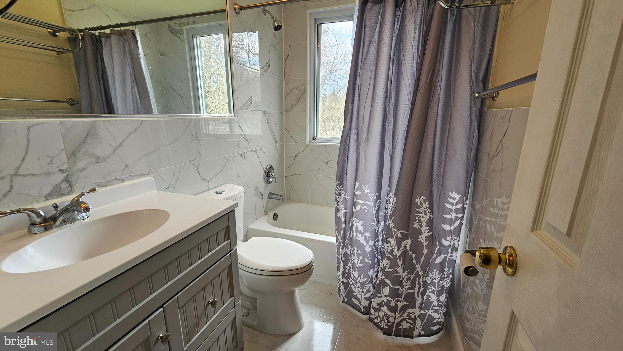 GARDENS AT OWINGS MILLS - Residential Lease