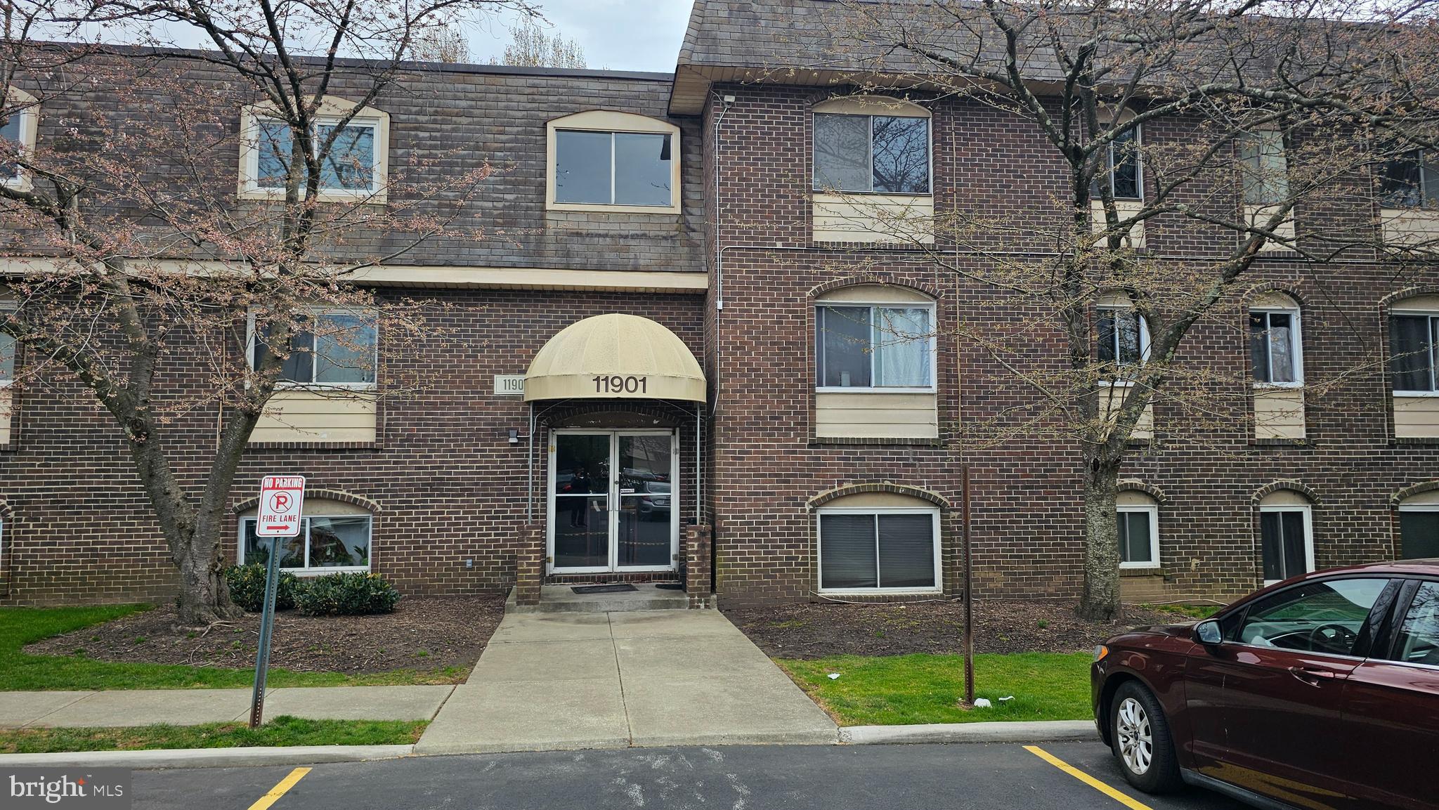 GARDENS AT OWINGS MILLS - Residential Lease