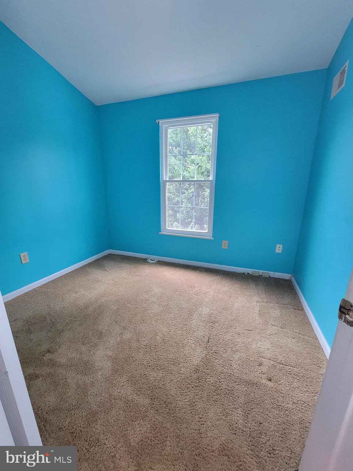 LAKE HALLOWELL - Residential