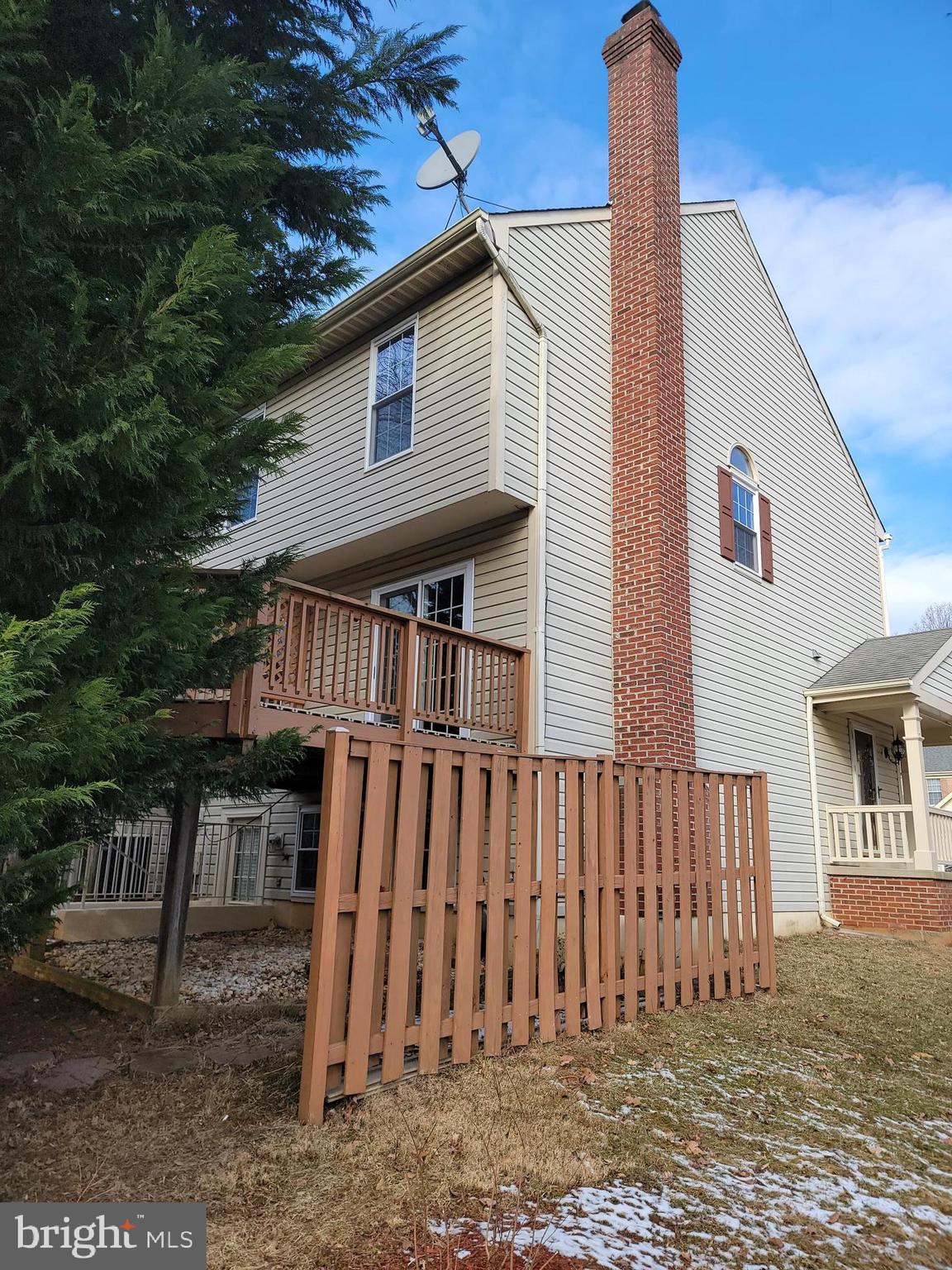 LAKE HALLOWELL - Residential