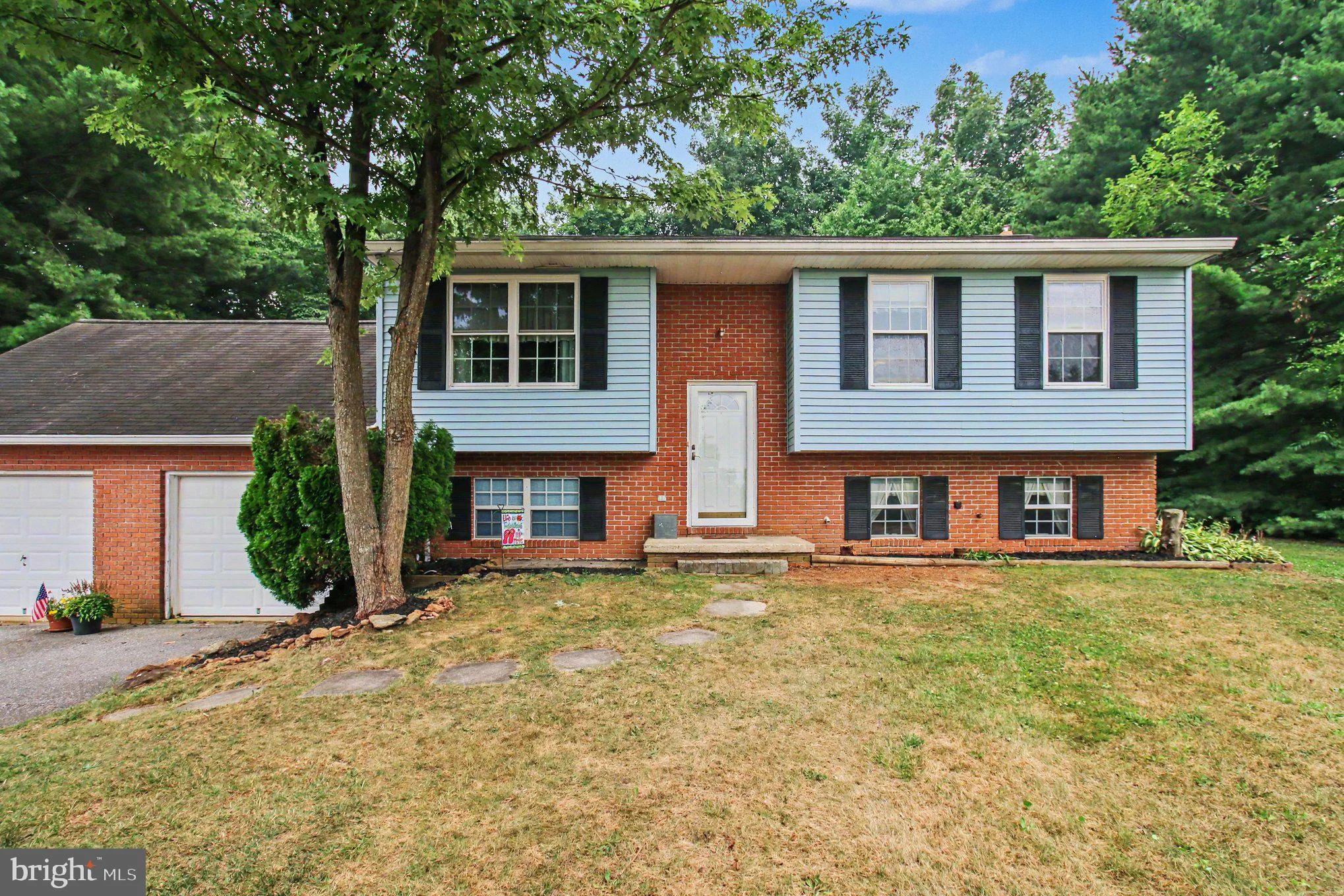 2564 Mindi Drive
