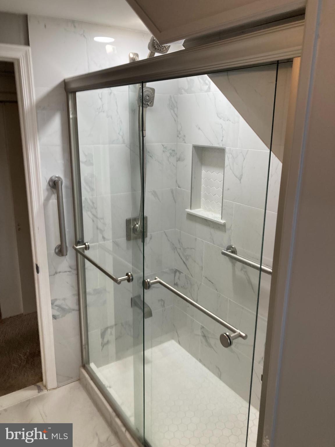 FOX CHASE - Residential