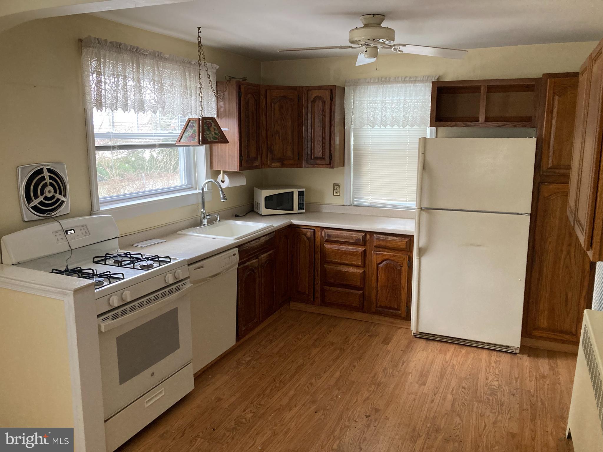 FOX CHASE - Residential