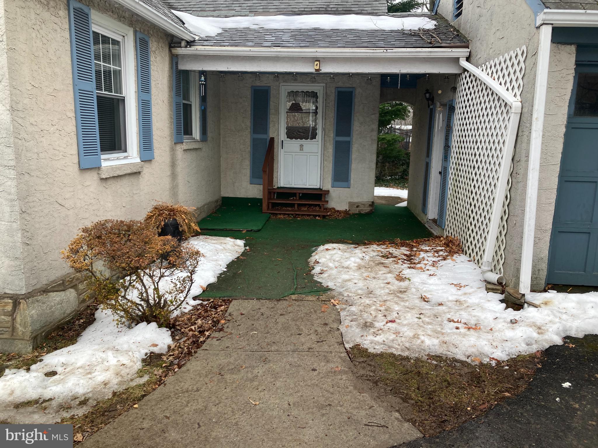 FOX CHASE - Residential