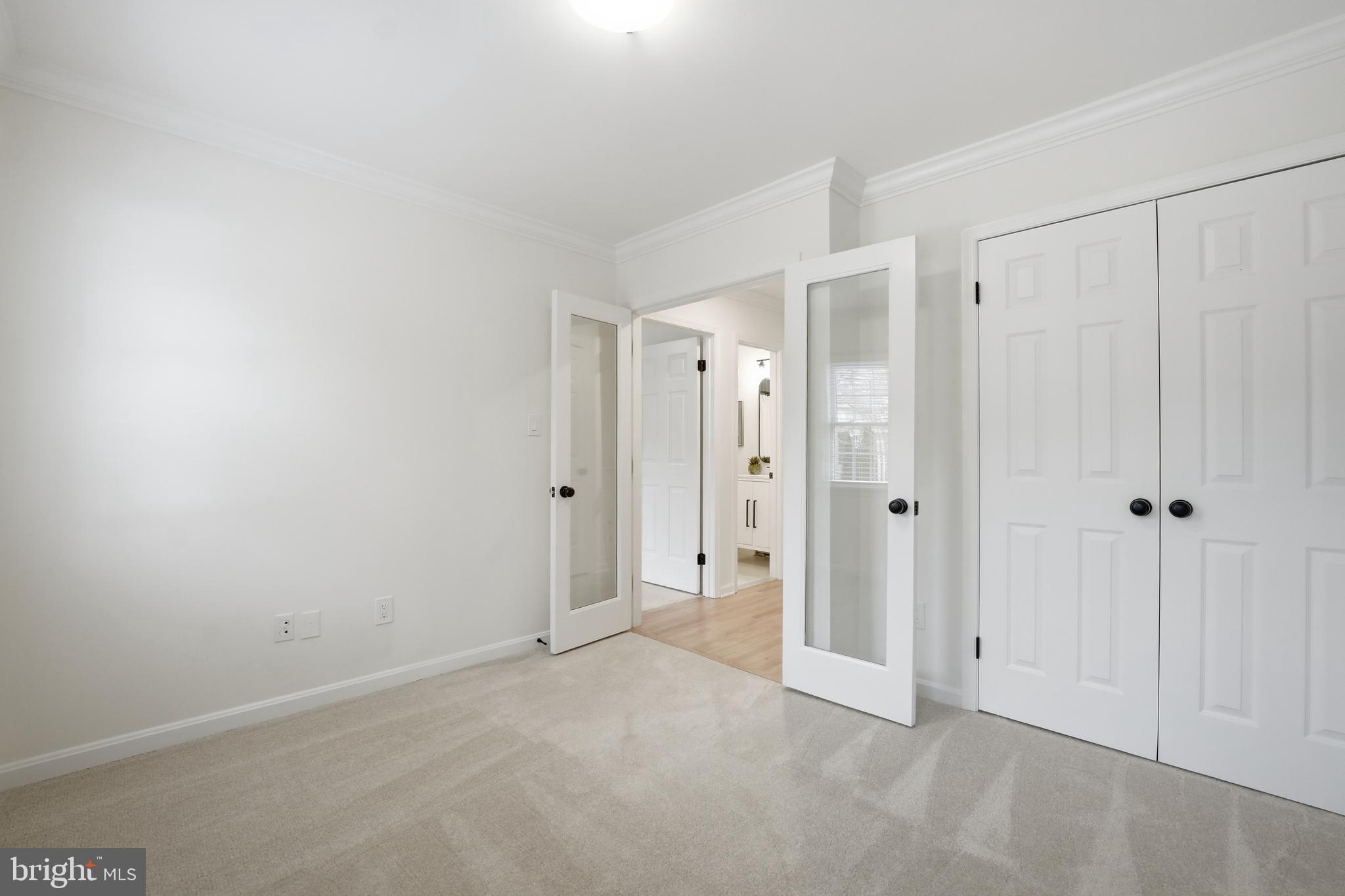 MADISON OF MCLEAN - Residential