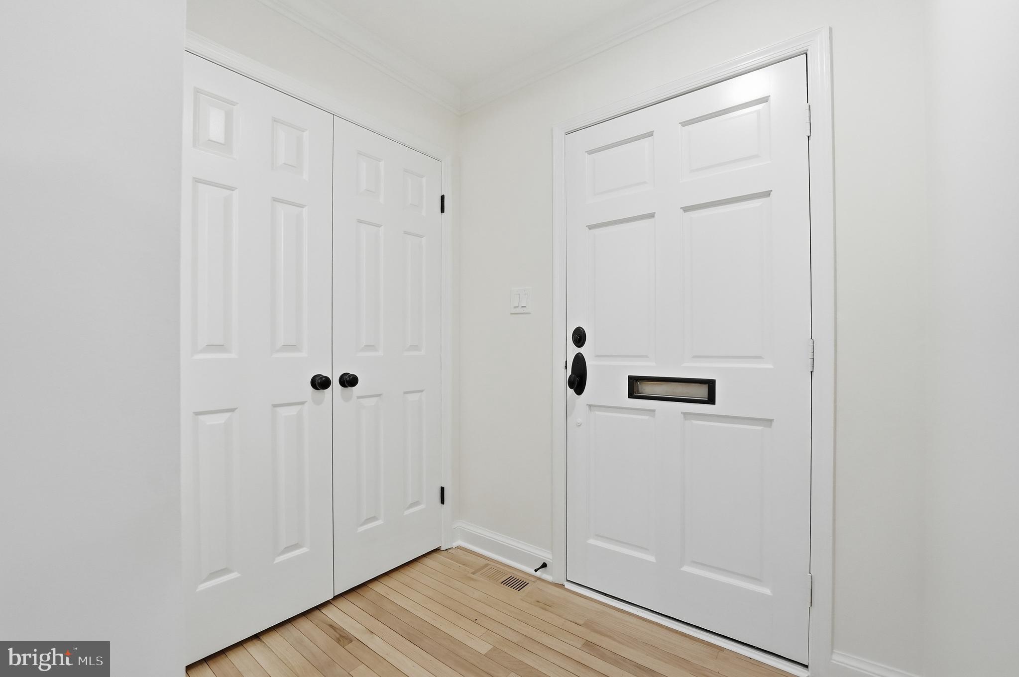 MADISON OF MCLEAN - Residential