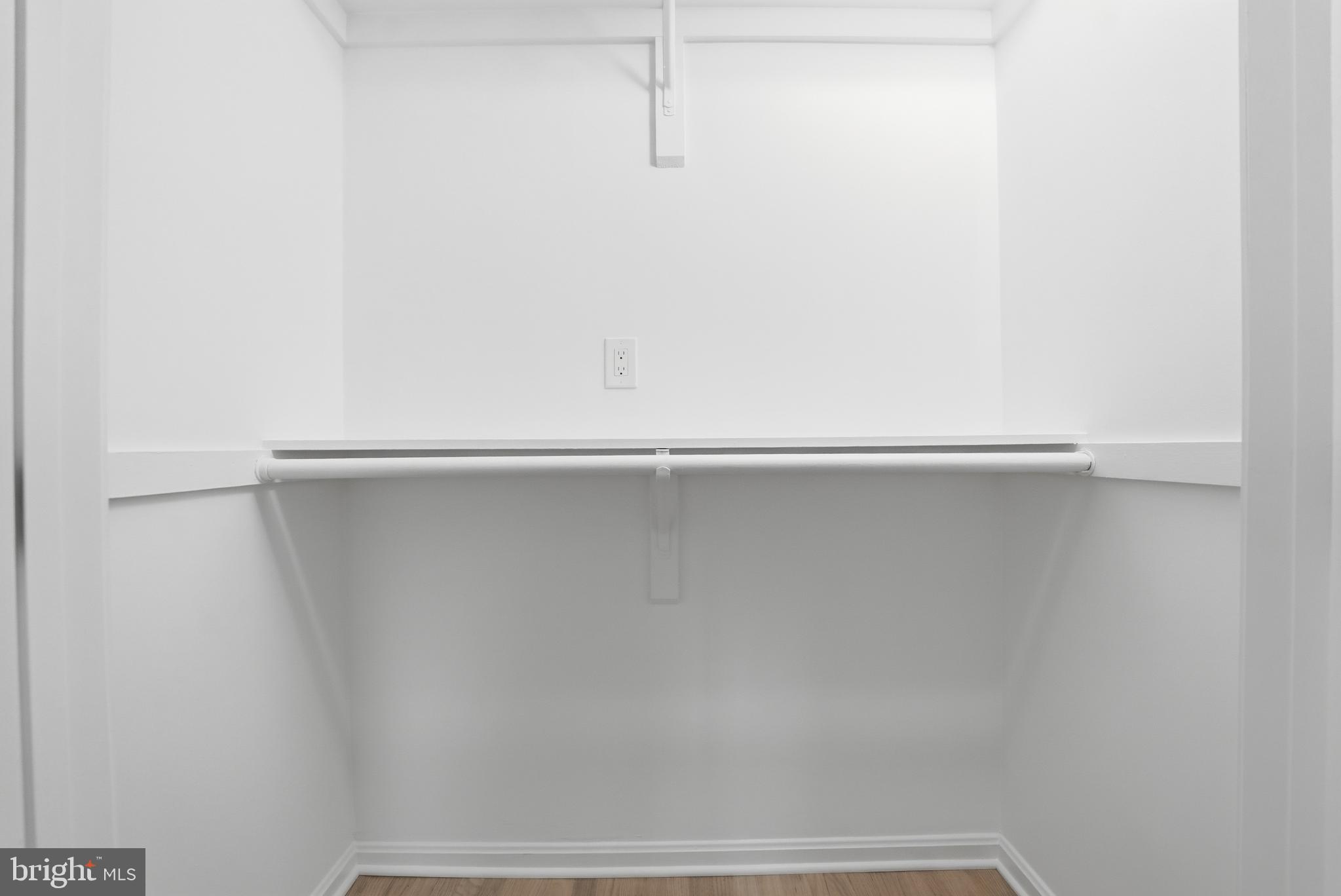 MADISON OF MCLEAN - Residential