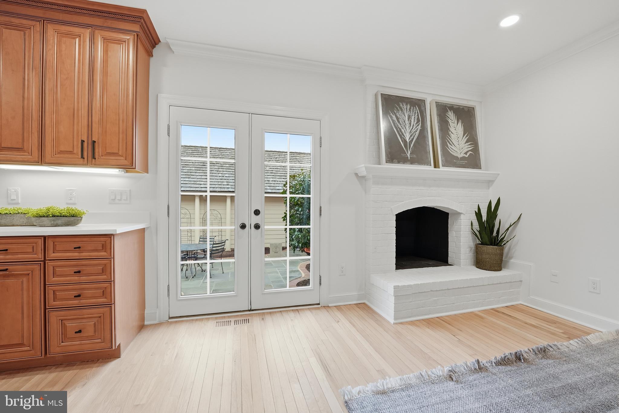 MADISON OF MCLEAN - Residential