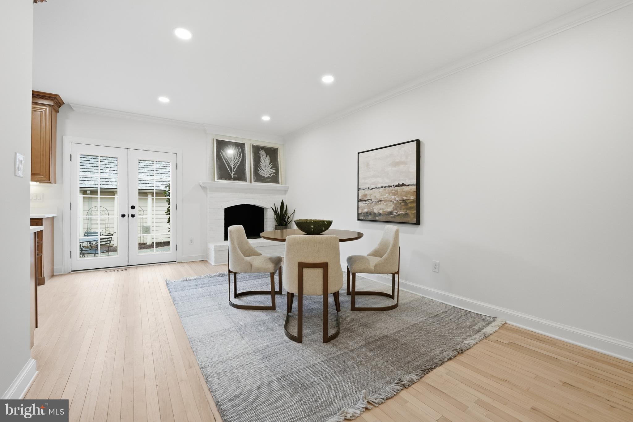 MADISON OF MCLEAN - Residential