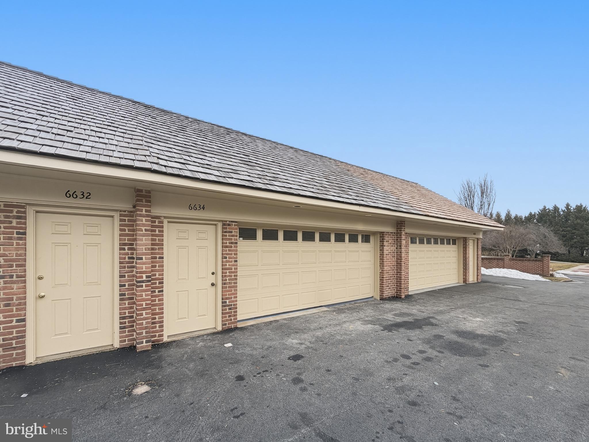 MADISON OF MCLEAN - Residential