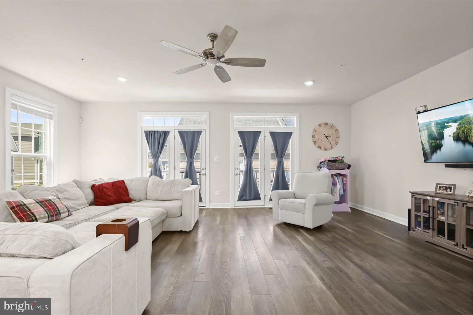 GREENLEIGH AT CROSSROADS - Residential