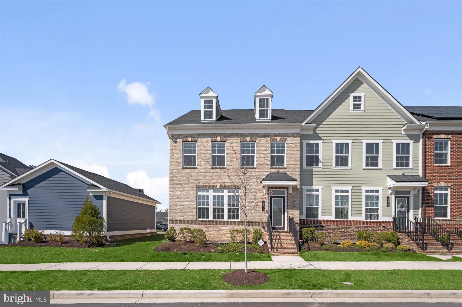 GREENLEIGH AT CROSSROADS - Residential