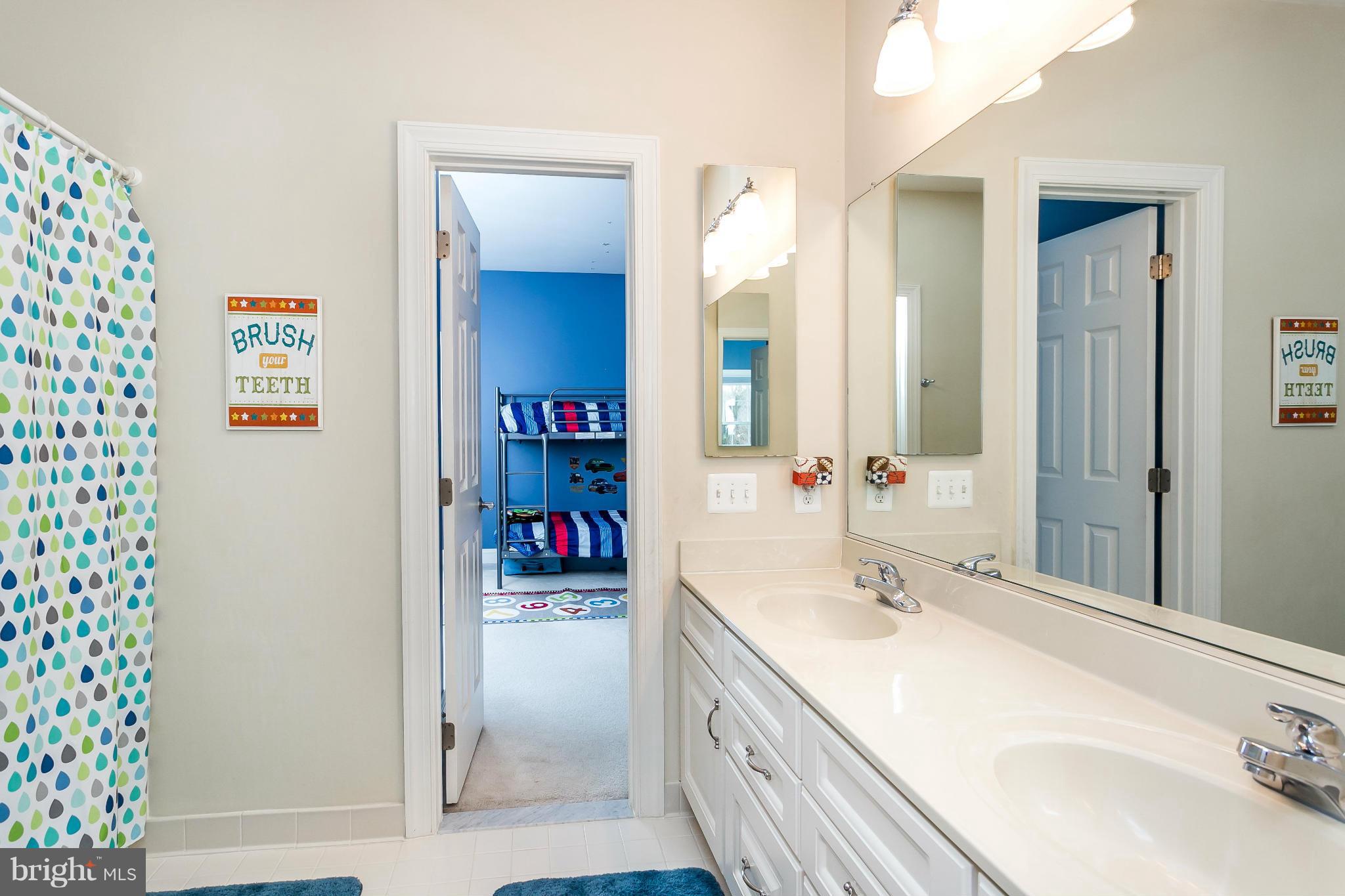 JENIFER RIDGE - Residential