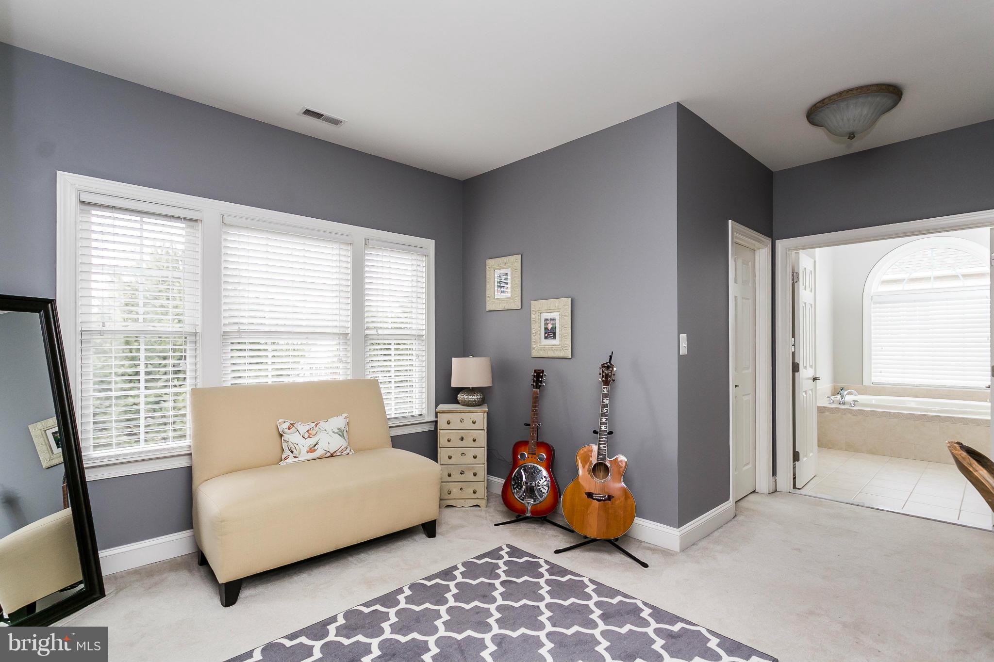 JENIFER RIDGE - Residential