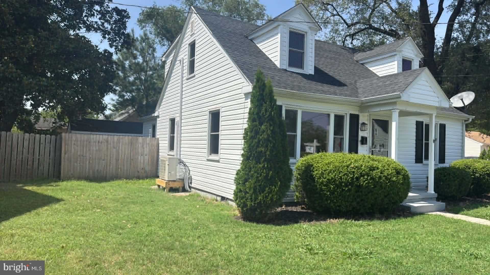 10 14TH STREET