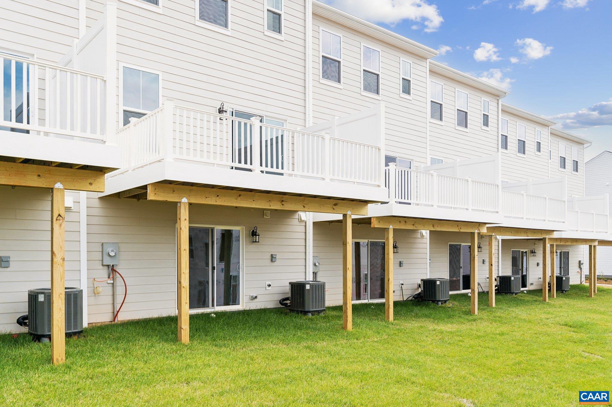 PLEASANT GREEN - Residential