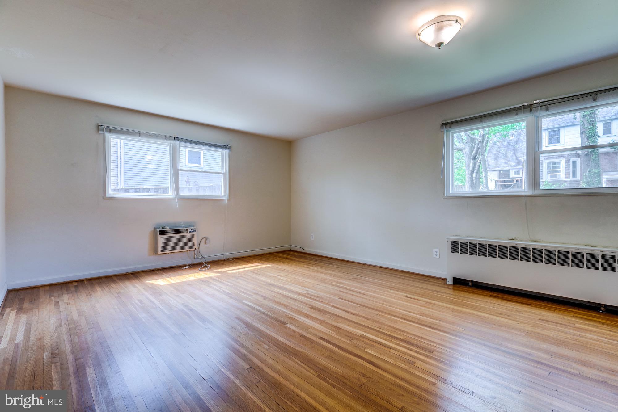 COURTHOUSE - Residential Lease