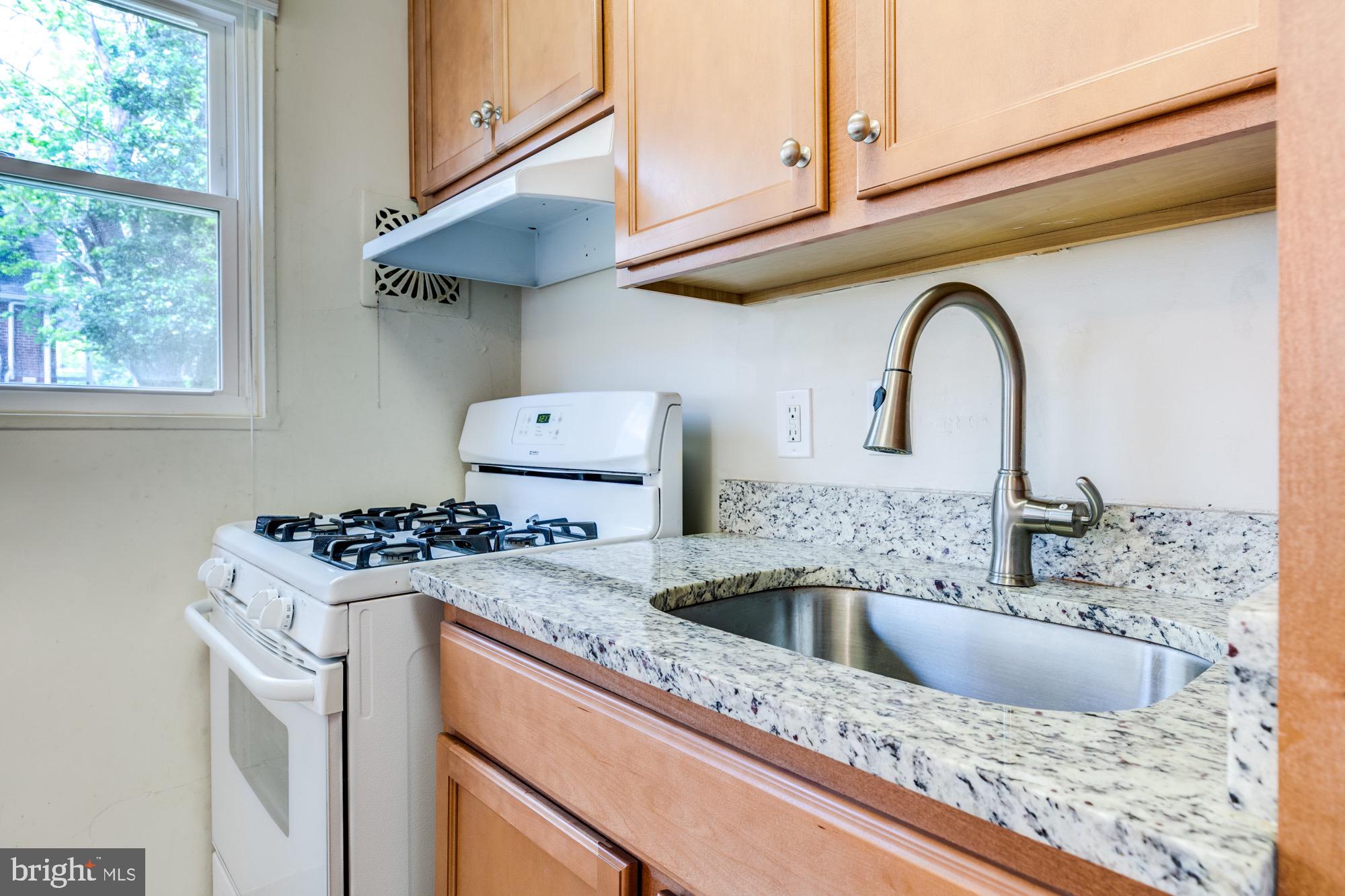 COURTHOUSE - Residential Lease