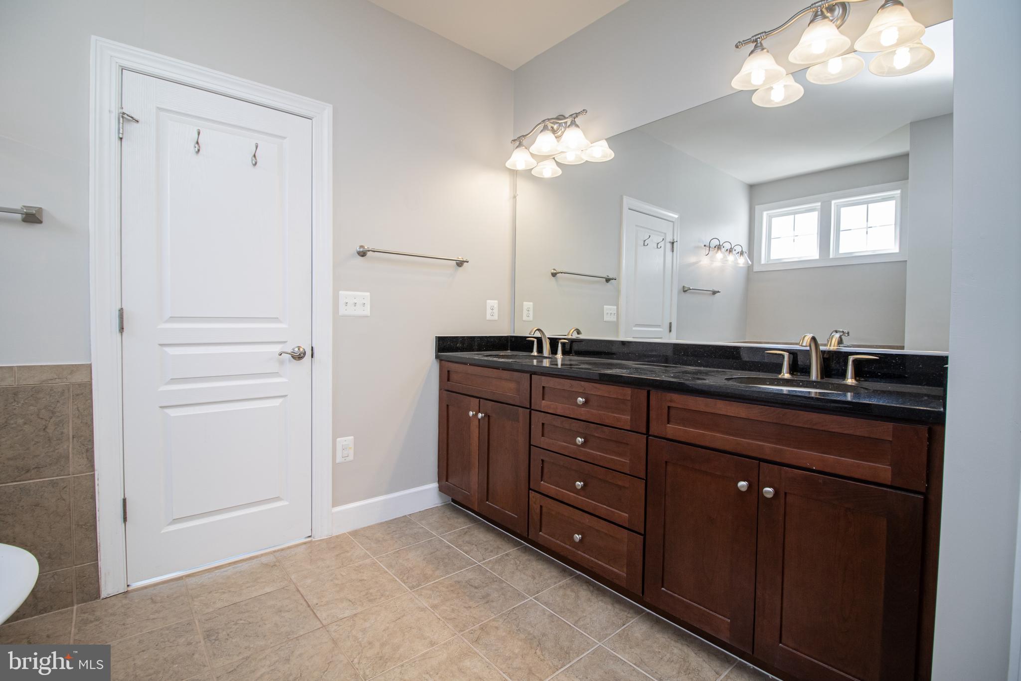 HISTORIC SELMA ESTATES - Residential