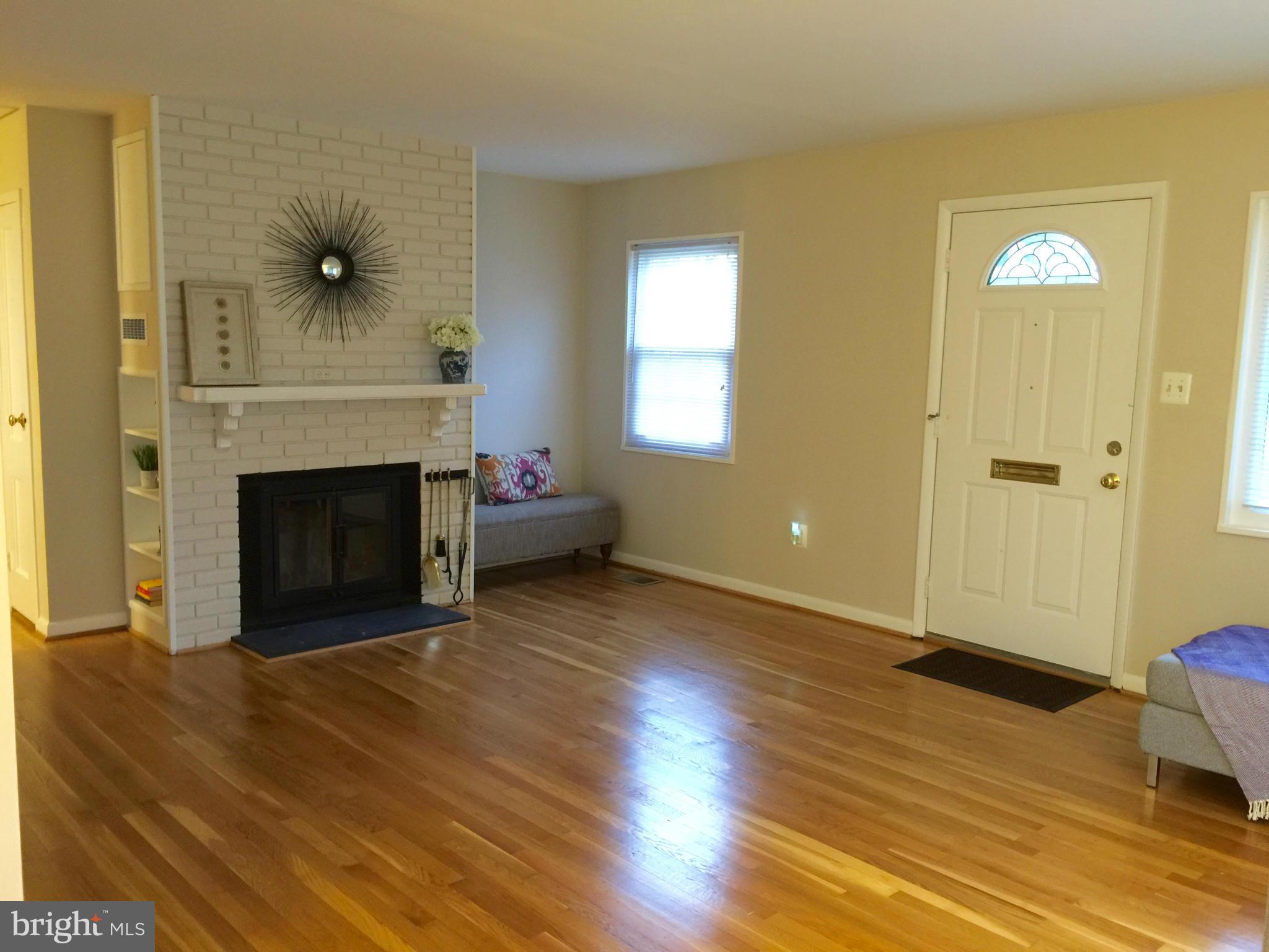 PIMMIT HILLS - Residential Lease