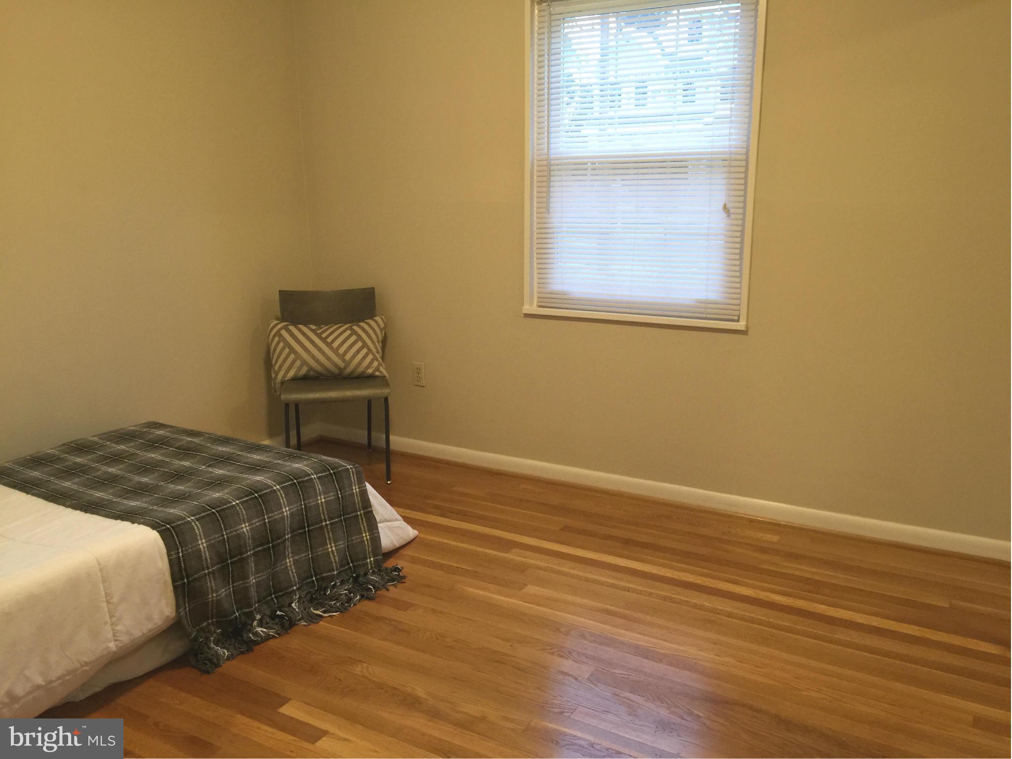 PIMMIT HILLS - Residential Lease