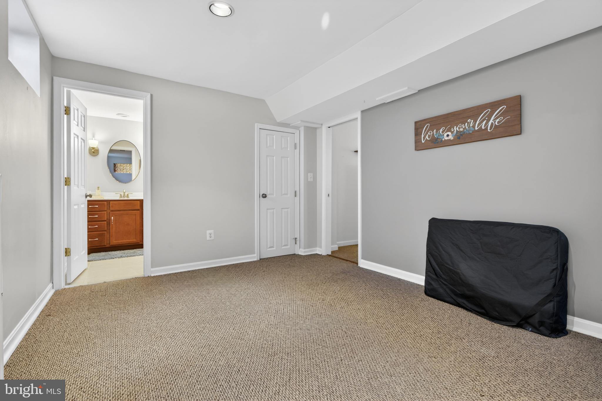 PHEASANT LANDING - Residential