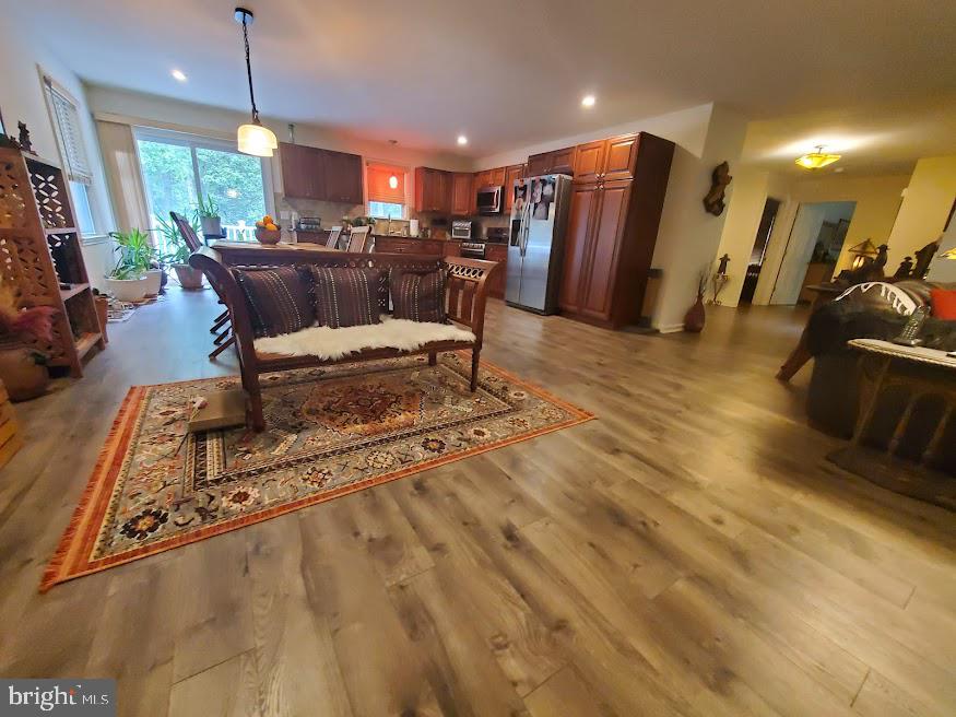 10 STEVENS LANE