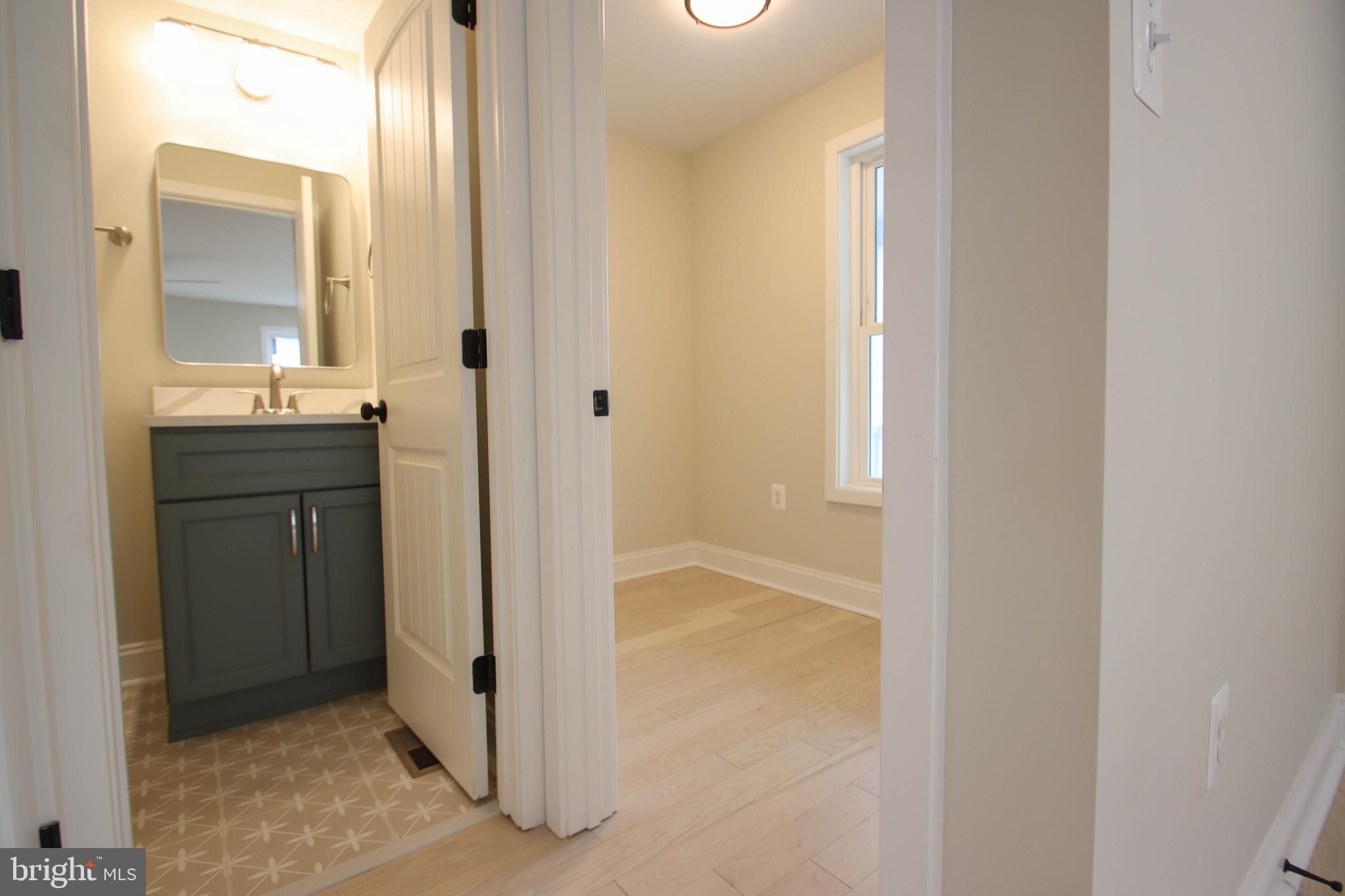 LUTHERVILLE - Residential