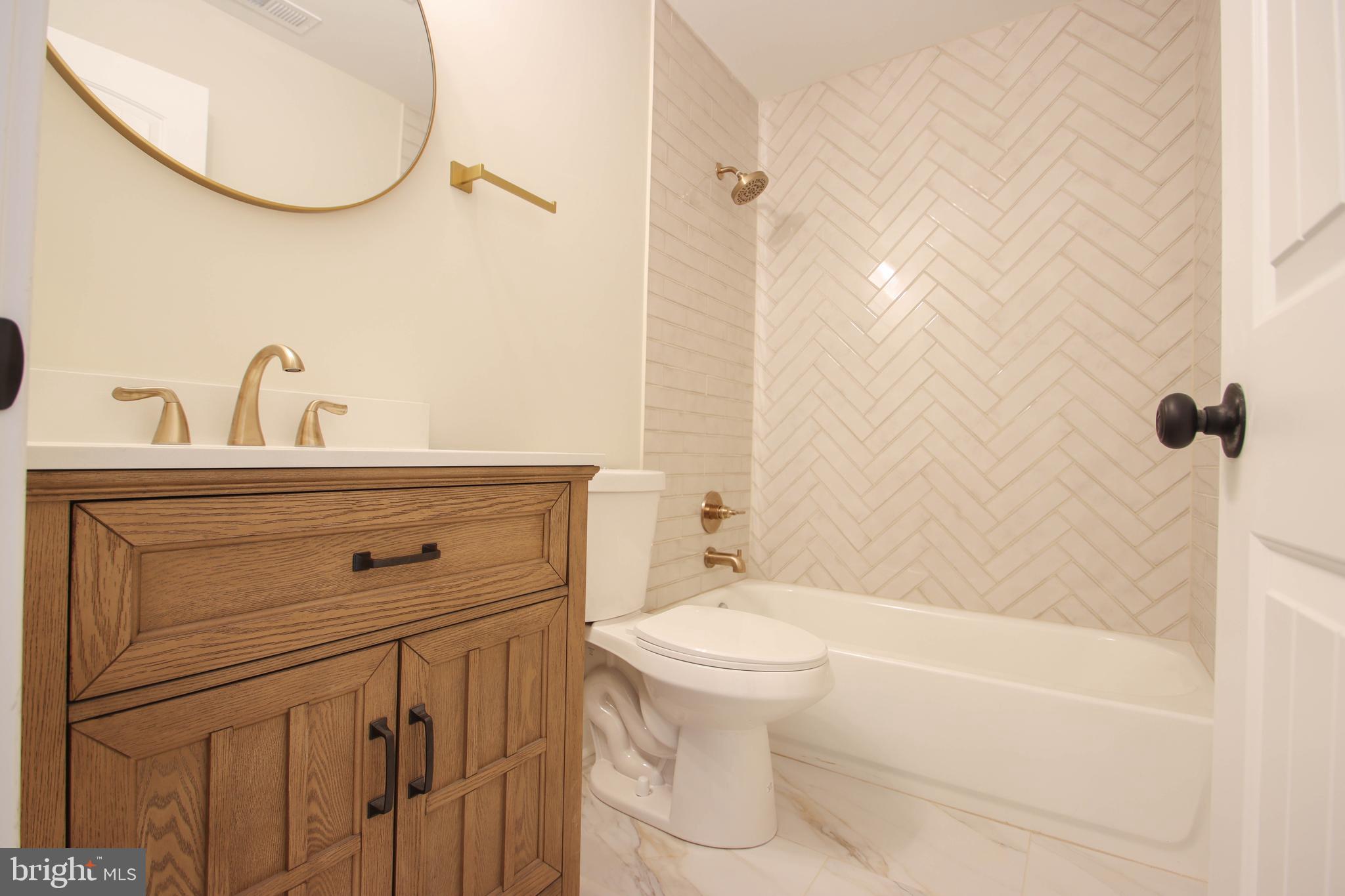 LUTHERVILLE - Residential