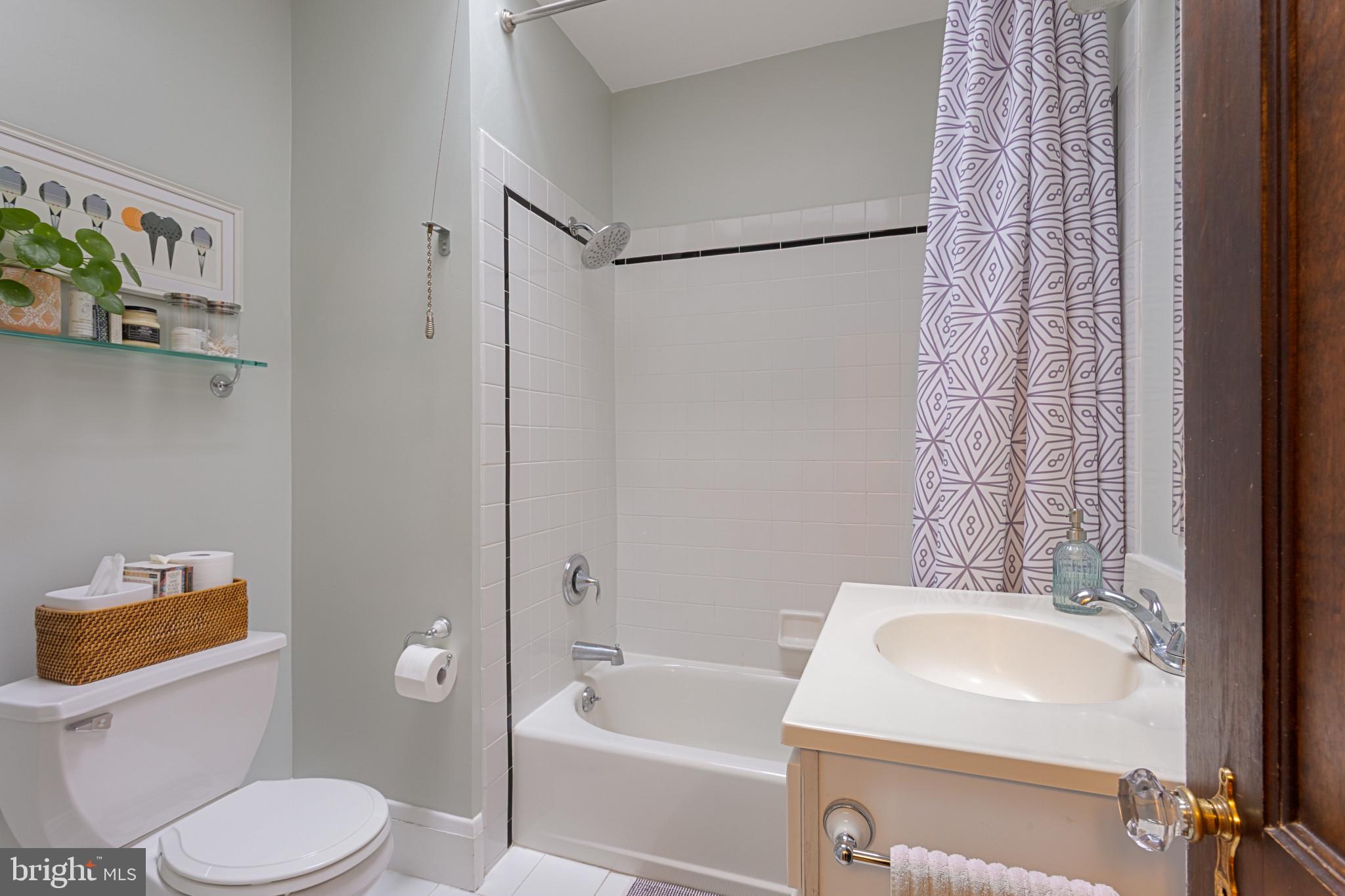 ROLAND PARK - Residential