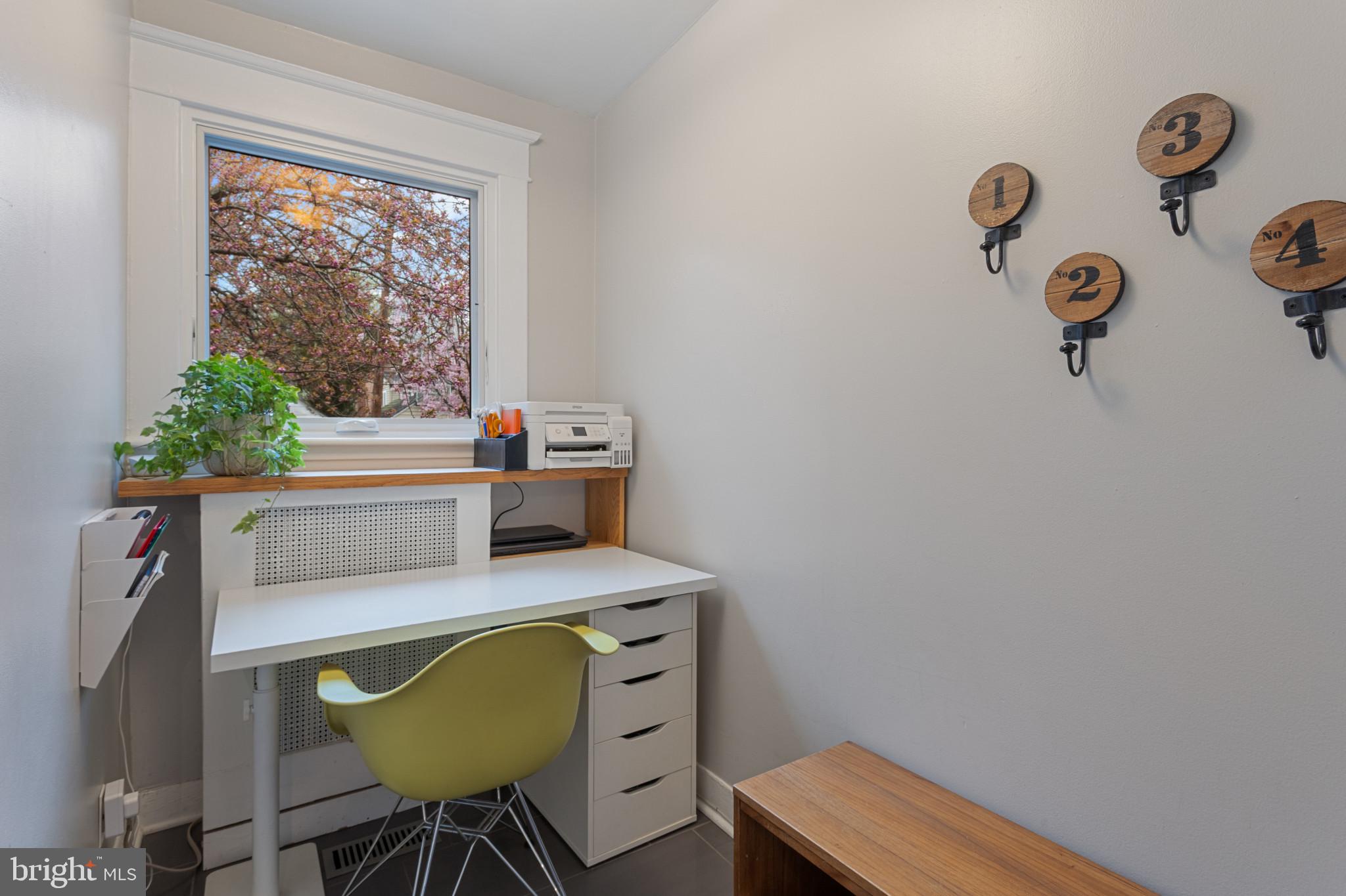 ROLAND PARK - Residential