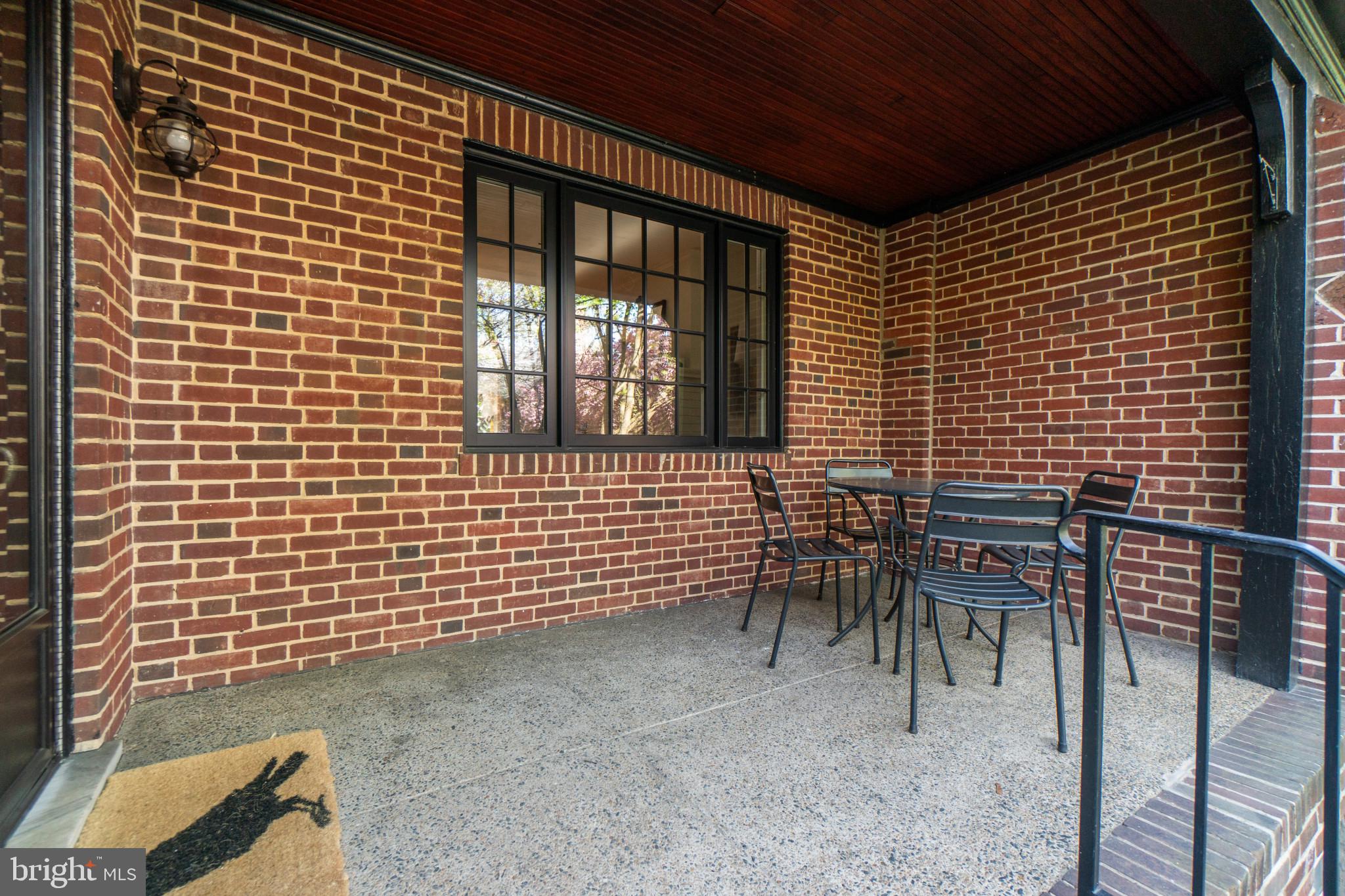 ROLAND PARK - Residential