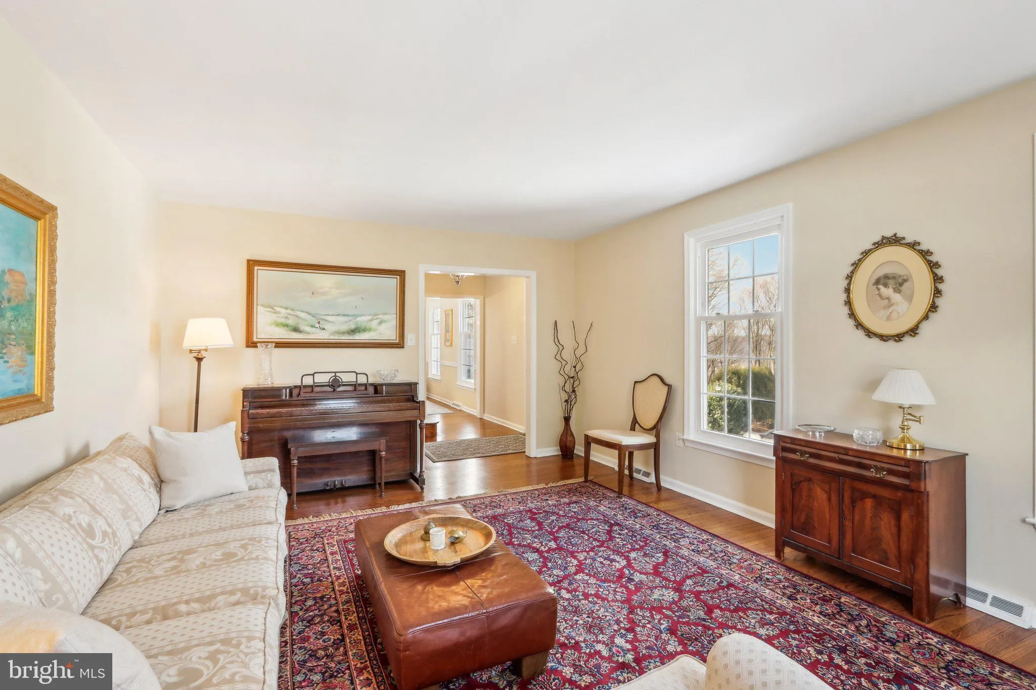 Berwyn, Pennsylvania 19312, United States, 4 Bedrooms Bedrooms, ,3 BathroomsBathrooms,Residential,Contingent,10900