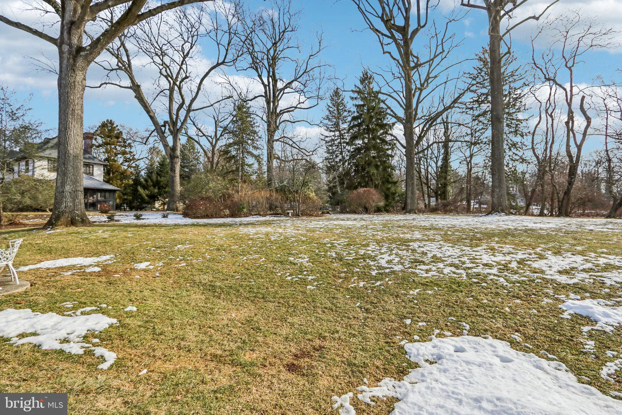 Berwyn, Pennsylvania 19312, United States, 4 Bedrooms Bedrooms, ,3 BathroomsBathrooms,Residential,Contingent,10900