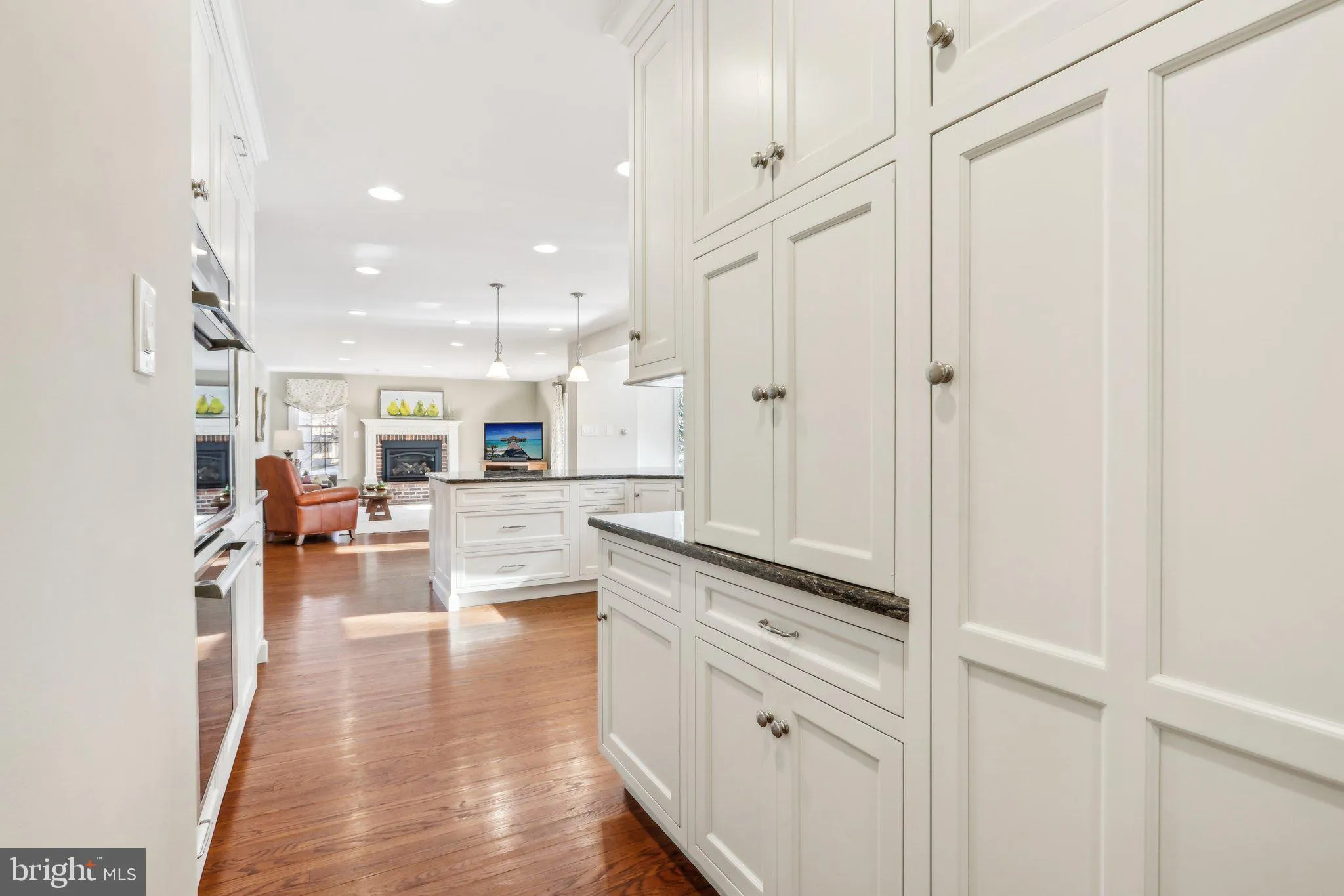 Berwyn, Pennsylvania 19312, United States, 4 Bedrooms Bedrooms, ,3 BathroomsBathrooms,Residential,Contingent,10900