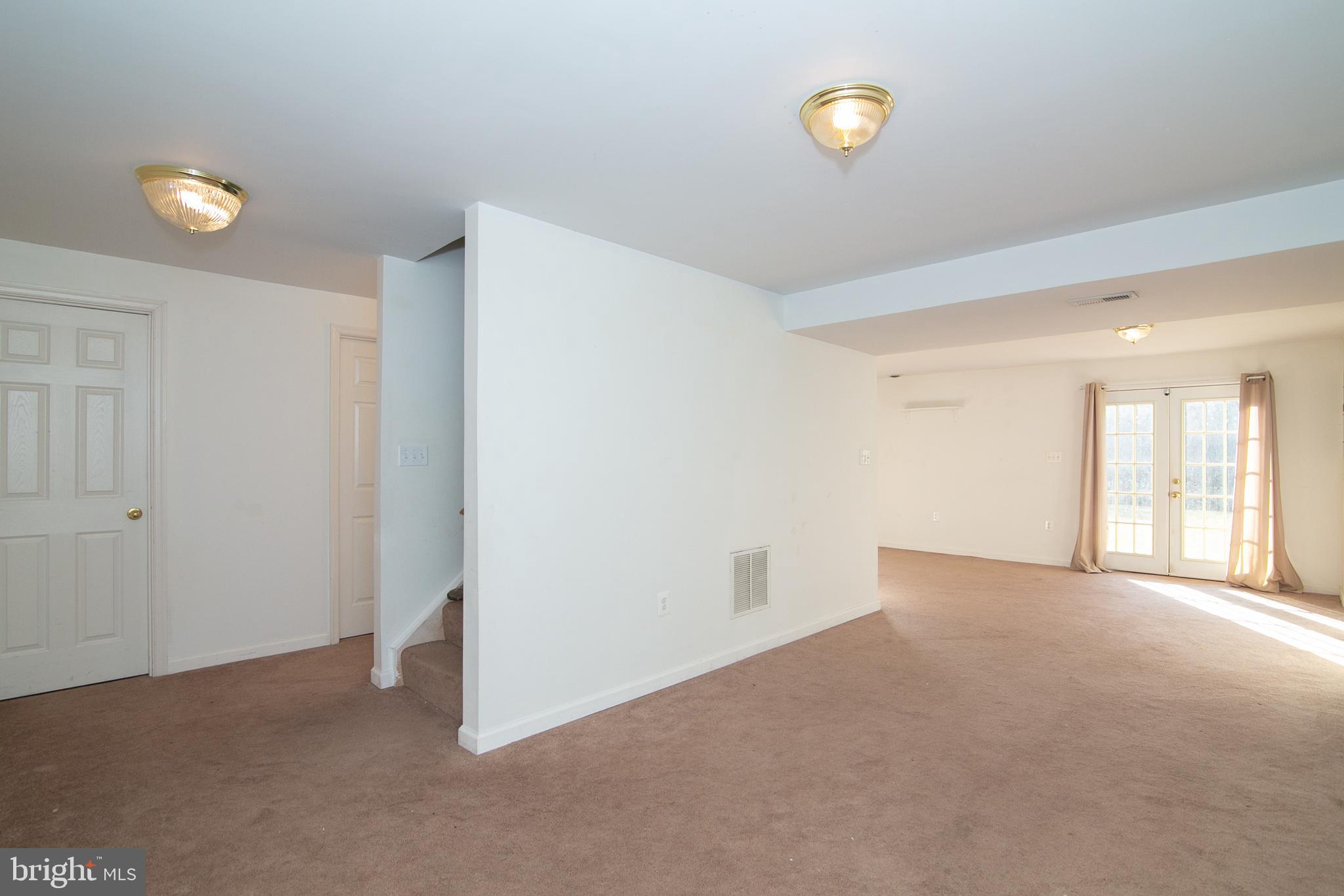 SALEM FIELDS - Residential