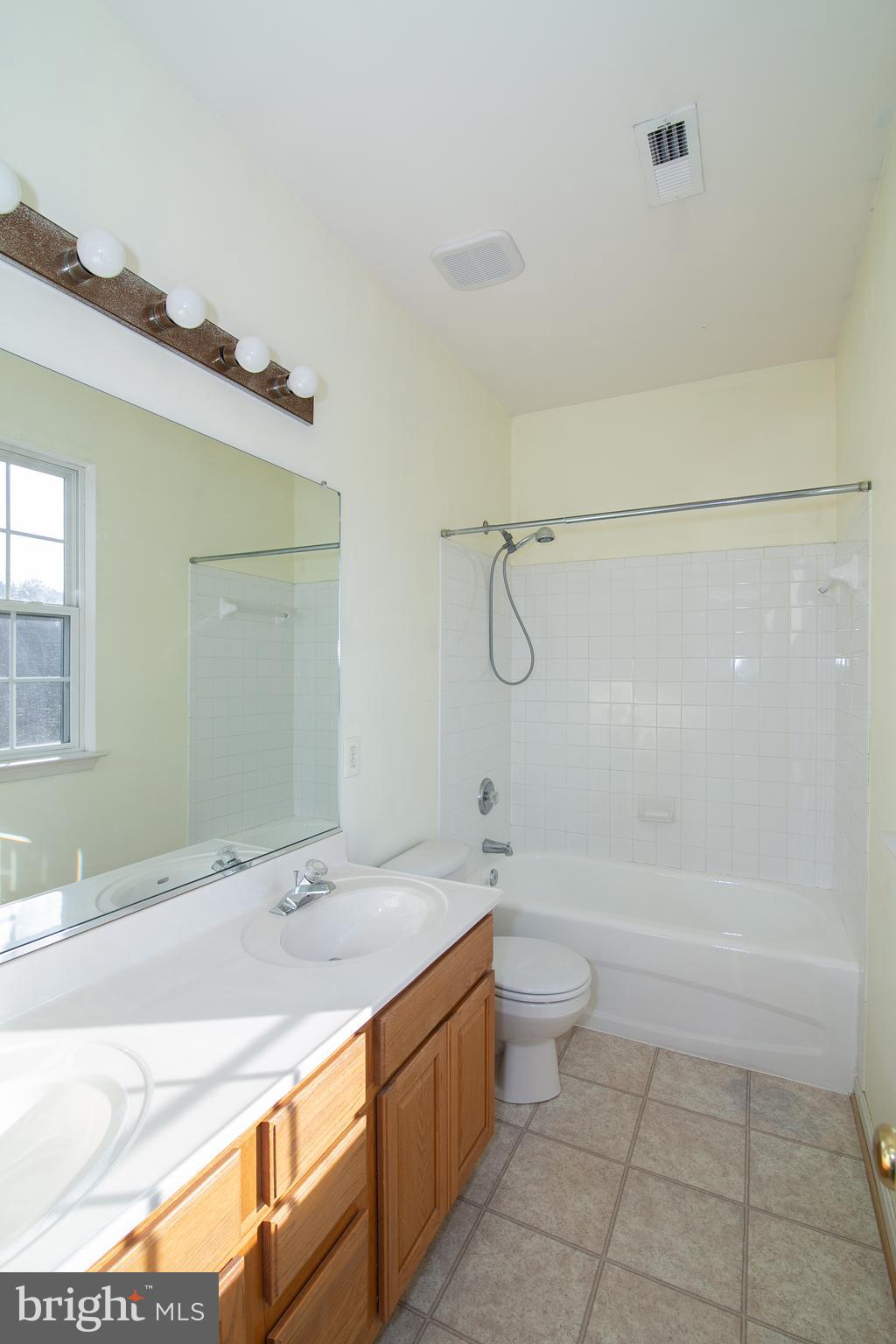 SALEM FIELDS - Residential