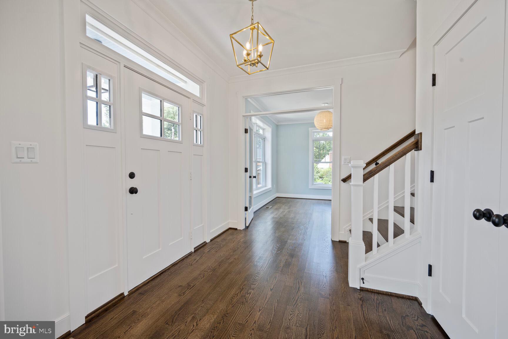 BROYHILL HEIGHTS - Residential