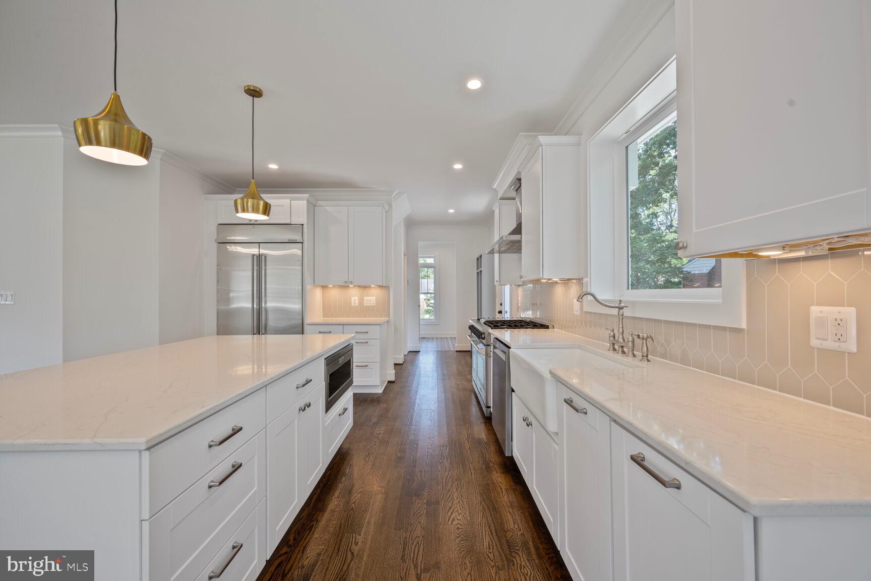 2100 PATRICK HENRY DRIVE