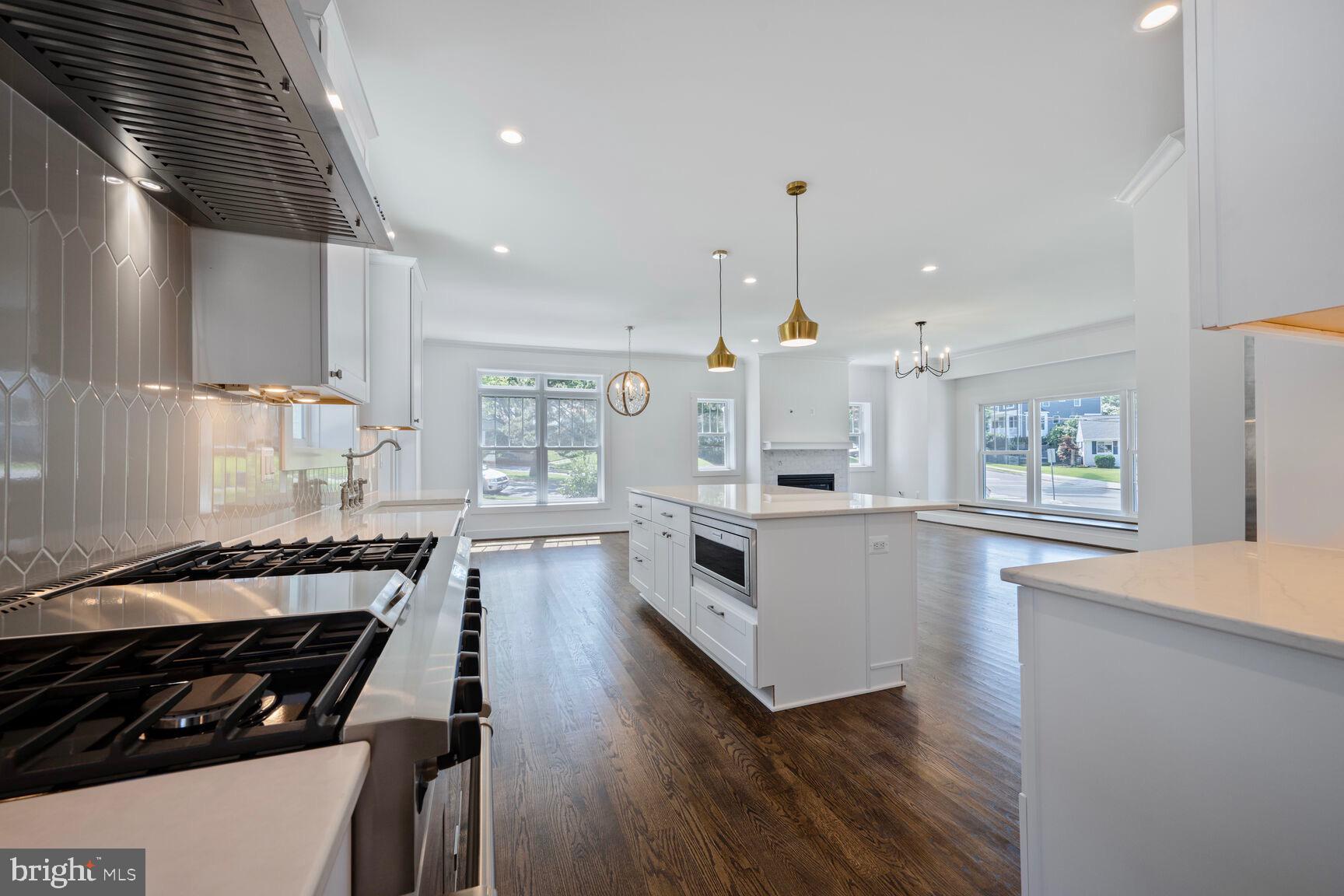 2100 PATRICK HENRY DRIVE