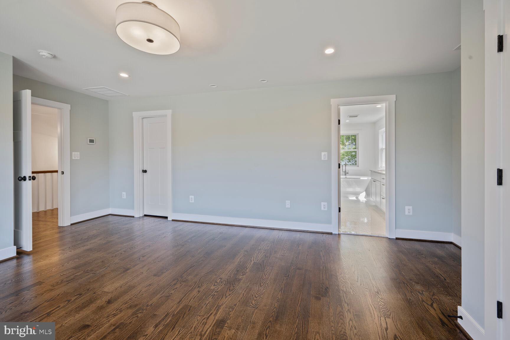 BROYHILL HEIGHTS - Residential